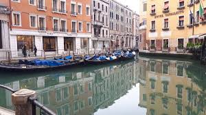 Why you need to visit this charming sicilian beach town. Benetia To Nero Sta Kanalia Ka8arise Meta To Lockdown Logw Korwnoioy Lifo