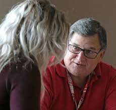 Using Bayesian Methods to Conduct Subgroup Analysis in Evaluations of  Employment Programs