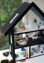 We Are Scout How To Diy An Old Dolls House Dollhouses We Are Scout How To Diy An Old Dolls House Bebek Evleri Barbie Ev Ahsap Isleme Planlari