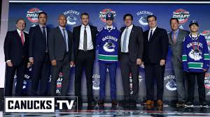 On his vancouver hangouts, rooming with quinn hughes and more. Elias Pettersson Drafted 5th Overall By The Vancouver Canucks June 23 2017 Youtube