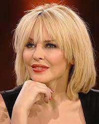 Kylie Minogue Mit Bob Kylie Minogue Hair Hairstyle Kylie Minogue