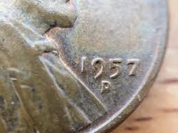 Repunched Mint Marks What To Look For How Much They Re Worth And How These Error Coins Are Different From Dual Mintmarks Over Mintmarks Doubled Dies Error Coins Rare Coins Worth