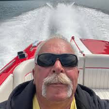 What are the options to replace seats in a Donzi 18 classic boat without  buying a complete set from Donzi direct?