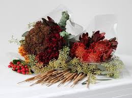 Find the perfect thanksgiving arrangement stock photos and editorial news pictures from getty images. Make A Thanksgiving Floral Centerpiece Diy