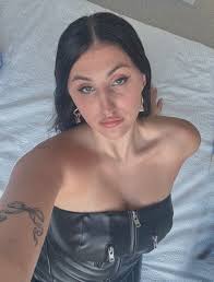 Proof the resting bitch face runs in the family