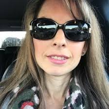 Iris Bender (ShortandSweetChic)