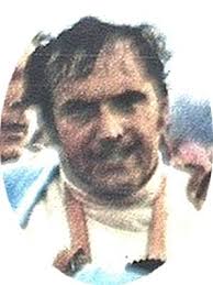 No Mirando A Nuestro Daño