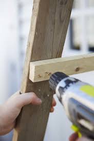 Modern marble plant stand from lily ardor. Step By Step Instructions To Diy A Ladder Planter Stand