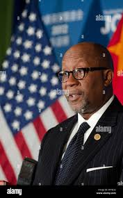 Ron kirk hi-res stock photography and images