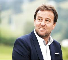 Félicitations à notre collègue Emmanuelle Favre et plein succès à la tête  du Sporting Bulle Natation! 🏊‍♀️🏊‍♂️🏊 #engagementassociatif  #nouvellepresidente