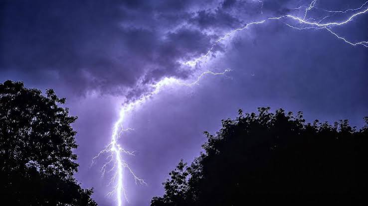Final day of heatwave brings thunderstorm and flash flood risk - BBC Weather