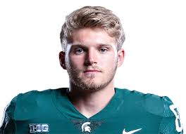 Alex Watters's Instagram, Twitter & Facebook