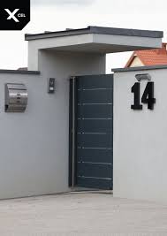 Entry Gate Covered With Minimalist Roof Enter The Property Entry Gate Covered W Ingresso Esterno Casa Moderna Esterno Casa Pietra Esterni Casa Moderni