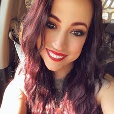 Elsie Ash's Instagram, Twitter & Facebook