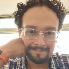 Arely Lechuga's Instagram, Twitter & Facebook