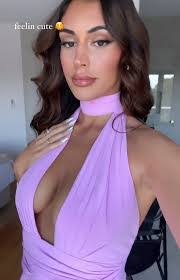 Mia Bailey's Instagram, Twitter & Facebook