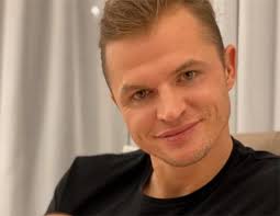 Они просят артиста навестить ольгу бузову и оказать ей посильную поддержку. Stalo Izvestno O Sovmestnyh Semkah Byvshego Muzha Buzovoj I Davy