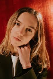 Amber Bainter's Instagram, Twitter & Facebook