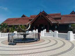 Pada aku korang kena datang kemuzium ini dahulu untuk korang dapatkan gambaran apa itu sungai lembing dan sejarahnya. 49 Bangunan Bersejarah Di Malaysia Yang Menarik