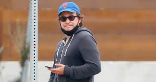 From 1991 to 1999, thomas starred alongside comedian tim allen on the abc sitcom home improvement. Jonathan Taylor Thomas Spotted For The 1st Time In Years Pics