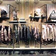 Der vollständige katalog von bekleidungsgeschäft in manching, bayern, deutschland. Photos At Moncler Altstadt Munchen Bayern