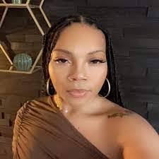 Ebony Brinkley's Instagram, Twitter & Facebook