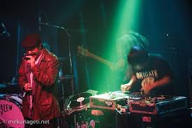 Mike Patton And Kid Koala Share The Stage Mike Patton Patton Kids