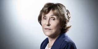 Le choix de nommer edith cresson au poste de premier ministre ne manque pas de panache. Il Y A 30 Ans Edith Cresson Entrait A Matignon Ils Se Mettaient A Genoux Devant Ma Voiture Pour Filmer Mes Jambes