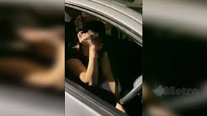 Maybe you would like to learn more about one of these? Wanita Mabuk Langgar Dua Motosikal Metrotv