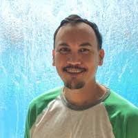 Efren Lomeli's Instagram, Twitter & Facebook