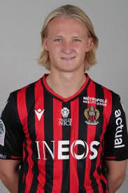 Selon nice matin, l'attaquant de l'ogc nice kasper dolberg s'est fait voler sa montre lundi dans le vestiaire niçois. Kasper Dolberg Nice Stats Titles Won