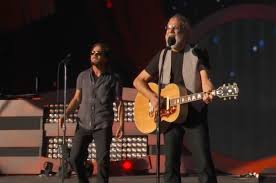 Eddie Vedder and Cat Stevens perform together at Global Citizen Fest -- watch