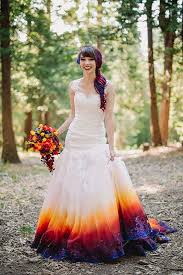 Maybe you would like to learn more about one of these? This Airbrushed Wedding Dress Is Going To Take Over Your Pinterest Feed Hochzeitskleid Bunt Hochzeit Kleidung Hochzeitskleid