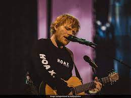 Beim deutschen gegner hatte ed sheeran vergangene woche einen gastauftritt und sang seinen welthit. Dc9z1jmirdnhqm