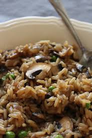 Riz Frit Aux Champignons De Mary Mccartney Meilleur Avec Du Beurre Recette Riz Frit Recette Riz Recette A Base De Riz