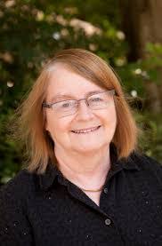 Julie Fenimore's Instagram, Twitter & Facebook