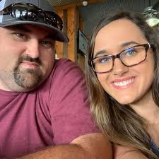 What is everyone using for your ropes? Pouches wise. New to one stickin