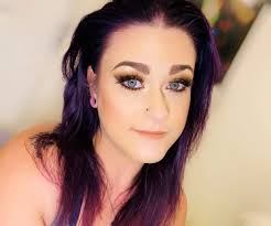 Good Samaritan pulls woman off ledge of overpass bridge in Clay: 'It's not  worth jumping'