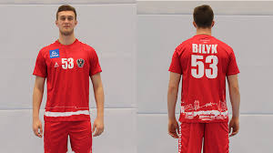 Du findest hier immer die neuesten trikots von österreich, die du für dich oder als geschenk bestellen kannst. Ganz Osterreich Auf Dem Euro Trikot