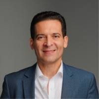 Cesar Erazo's Instagram, Twitter & Facebook