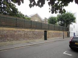 Hotels near garden lodge queen, londra: Interesting Queen Places In London Queenconcerts