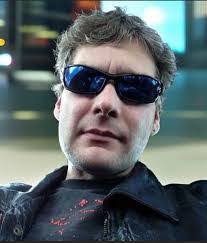 Carolyn Barter's Instagram, Twitter & Facebook