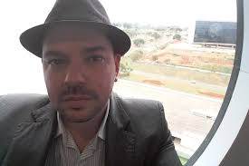 Live vai debater possibilidade de manter consciência humana em uma máquina  após a morte