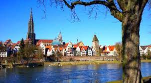 Tipps für die schönsten sehenswürdigkeiten, restaurants und cafés, sowie insidertipps für die kleine stadt an der donau. Die 8 Schonsten Sehenswurdigkeiten In Ulm Big Trip