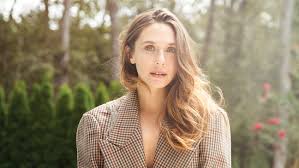Elizabeth Olsen on Returning to Indie Roots With His Three Daughters