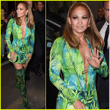 Backstage at tommy hilfiger's global show. Jennifer Lopez Wears Iconic Green Dress For Versace After Party Photo Sosscope