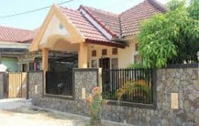 Bahan besi yang memang mafhum didapati pada konsep minimalis menghadirkan kesan minimalis yang lebih kuat dibandingkan pagar batu alam tanpa kombinasi. Pagar Rumah Minimalis Dengan Batu Alam Yang Mempesona