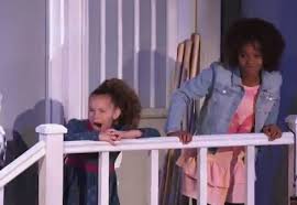 It's the hard knock life is a song from the musical annie with music by charles strouse and lyrics by martin charnin. The Source Watch Quvenzhane Wallis Perform It S The Hard Knock Life On Dwts