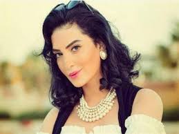 وأكدت الفنانة حوريه أنها بالتأكيد تتمنى أن تقابل شخصا فى حياتها وتتزوجه، ومن أهم مواصفاته أن يكون طيبا وصادقا ورومانسيا، ولكن المشكلة أننى دائما أقارن أى شخص. Ø®Ø§Øµ Ù†Ù‡Ø§Ù„ Ø¹Ù†Ø¨Ø± ØªÙƒØ´Ù Ø­Ù‚ÙŠÙ‚Ø© ÙˆÙØ§Ø© Ø­ÙˆØ±ÙŠØ© ÙØ±ØºÙ„ÙŠ Ù…ØµØ±Ø§ÙˆÙ‰