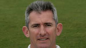 Caddick handed new deal